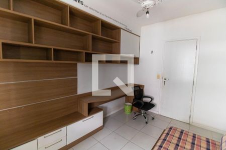 Quarto 1 de apartamento à venda com 2 quartos, 75m² em Itaipu, Niterói
