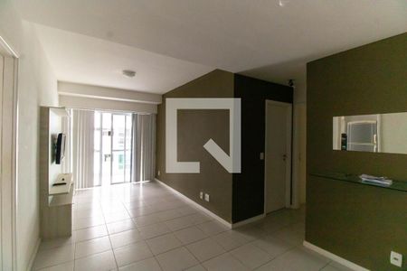 Sala de apartamento à venda com 2 quartos, 75m² em Itaipu, Niterói
