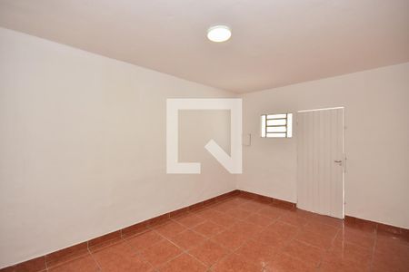 Quarto 1 de casa para alugar com 2 quartos, 70m² em Vila Tramontano, São Paulo