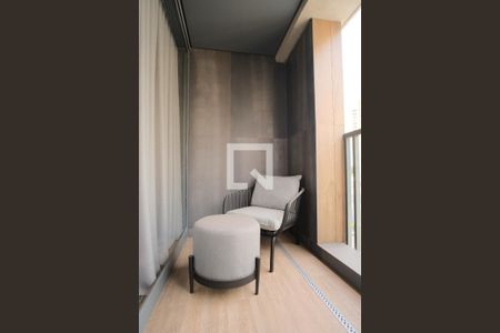 Varanda de kitnet/studio para alugar com 1 quarto, 38m² em Vila Gomes Cardim, São Paulo