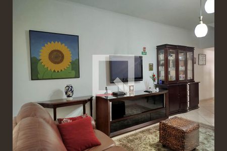 Sala de casa à venda com 4 quartos, 137m² em Vila Carrão, São Paulo