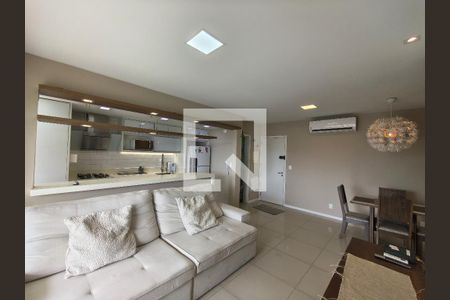 Sala de apartamento para alugar com 2 quartos, 85m² em Jacarepaguá, Rio de Janeiro