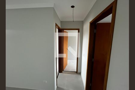 Corredor de kitnet/studio para alugar com 2 quartos, 52m² em Água Fria, São Paulo