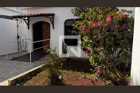 Entrada de casa à venda com 5 quartos, 320m² em Vila Santa Teresa, Santo André