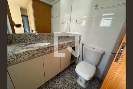 Banho Social de apartamento à venda com 2 quartos, 56m² em Lourdes, Belo Horizonte