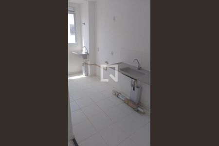Cozinha de apartamento para alugar com 2 quartos, 44m² em Piatã, Salvador