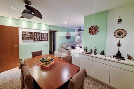 Sala de apartamento à venda com 2 quartos, 101m² em Icaraí, Niterói