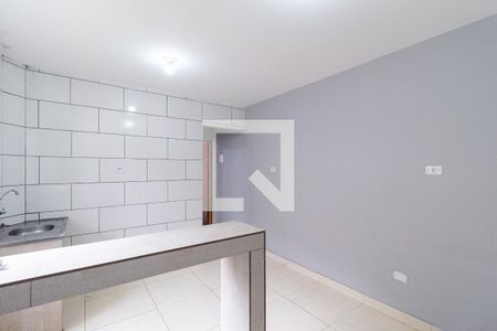 Sala/Cozinha de casa para alugar com 2 quartos, 42m² em Vila Silviania, Carapicuíba