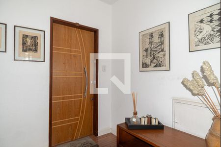 Hall de entrada do apartamento de apartamento para alugar com 3 quartos, 157m² em Consolação, São Paulo