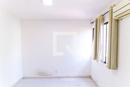 Quarto  de apartamento para alugar com 2 quartos, 61m² em Del Castilho, Rio de Janeiro