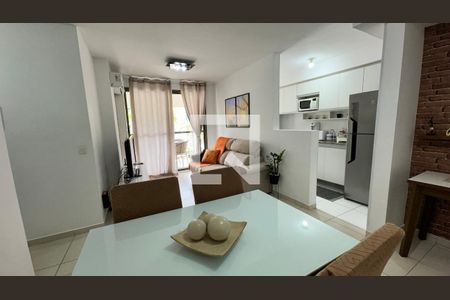 Sala de apartamento para alugar com 2 quartos, 70m² em Recreio dos Bandeirantes, Rio de Janeiro