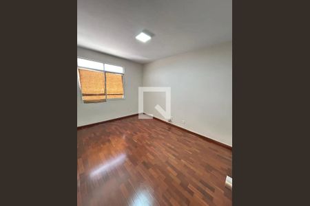 Quarto de apartamento para alugar com 3 quartos, 120m² em Coração Eucarístico, Belo Horizonte