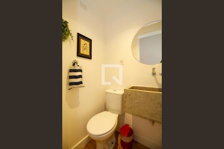 Lavabo de apartamento para alugar com 2 quartos, 65m² em Pinheiros, São Paulo