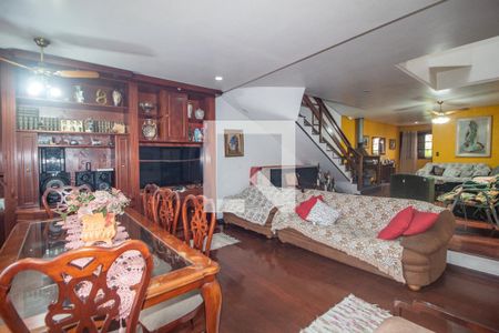 Sala de casa à venda com 4 quartos, 375m² em São José, Porto Alegre