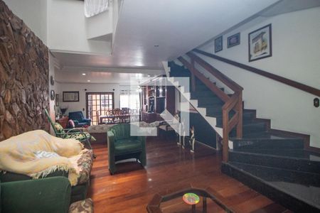 Sala de casa à venda com 4 quartos, 375m² em São José, Porto Alegre