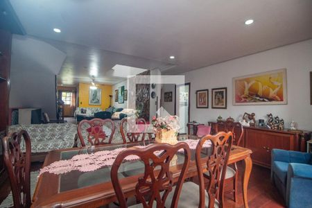 Sala de casa para alugar com 4 quartos, 375m² em São José, Porto Alegre