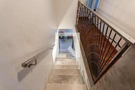 Escada de casa à venda com 4 quartos, 150m² em Tijuca, Rio de Janeiro