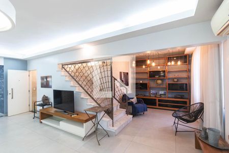 Sala de casa à venda com 4 quartos, 150m² em Tijuca, Rio de Janeiro