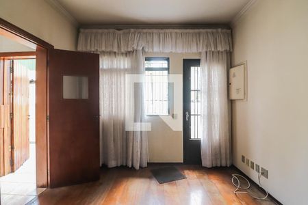 Casa à venda com 3 quartos, 137m² em Vila Indiana, São Paulo