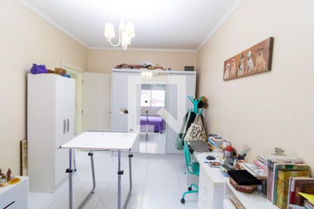 Quarto 1 de casa à venda com 4 quartos, 241m² em Medianeira, Porto Alegre