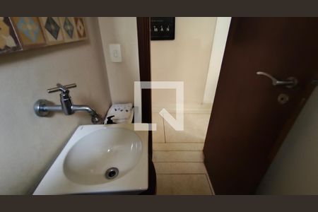 Lavabo de casa para alugar com 4 quartos, 200m² em Vila Mariana, São Paulo