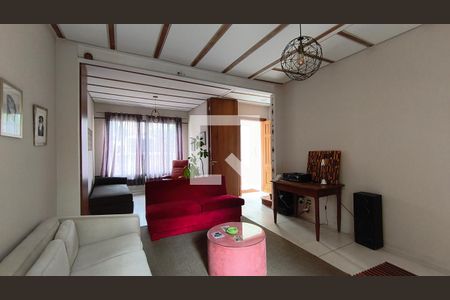 Sala de casa à venda com 4 quartos, 200m² em Vila Mariana, São Paulo