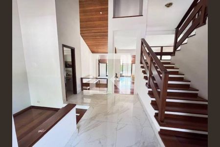 Foto 02 de casa de condomínio à venda com 4 quartos, 320m² em Alphaville Empresarial, Barueri