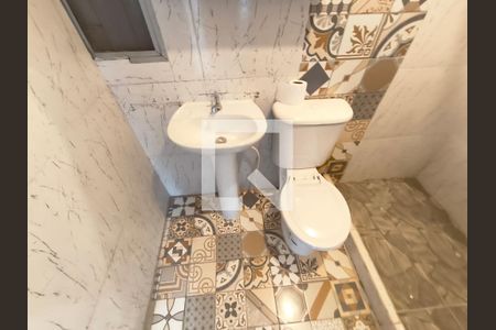 Banheiro de kitnet/studio para alugar com 1 quarto, 28m² em Vila Mariana, São Paulo