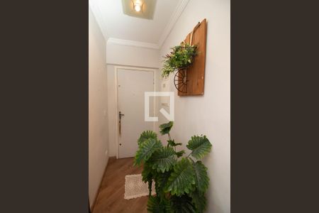 Hall de entrada de apartamento à venda com 2 quartos, 277m² em Vila Milton, Guarulhos