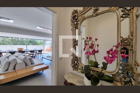 Apartamento à venda com 3 quartos, 261m² em Jardim das Acacias, São Paulo