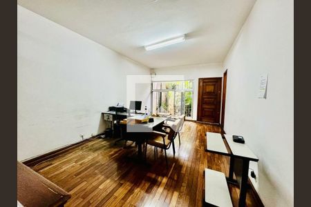 Casa à venda com 3 quartos, 401m² em Vila Mascote, São Paulo