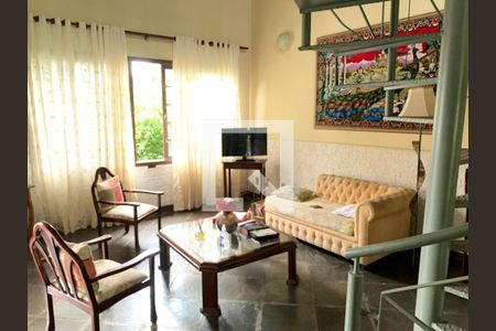 Casa à venda com 3 quartos, 217m² em Piratininga, Niterói