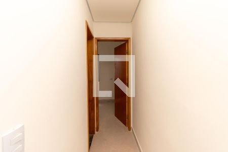 Corredor de apartamento para alugar com 1 quarto, 28m² em Vila Santa Clara, São Paulo