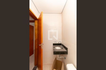 Banheiro de apartamento para alugar com 1 quarto, 28m² em Vila Santa Clara, São Paulo