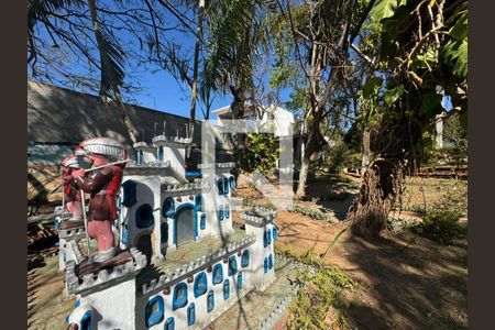 Quintal de casa à venda com 4 quartos, 385m² em Conjunto Habitacional Bela Vista, Lagoa Santa