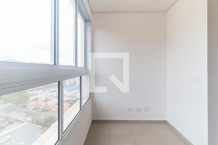 Varanda de kitnet/studio para alugar com 1 quarto, 43m² em Loteamento Mogilar, Mogi das Cruzes