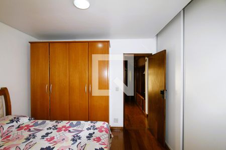 Quarto 1 de apartamento à venda com 4 quartos, 200m² em Coração Eucarístico, Belo Horizonte