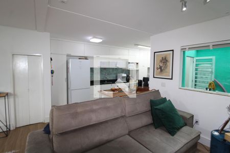 Sala/Cozinha de casa à venda com 3 quartos, 150m² em Vila Pauliceia, São Paulo