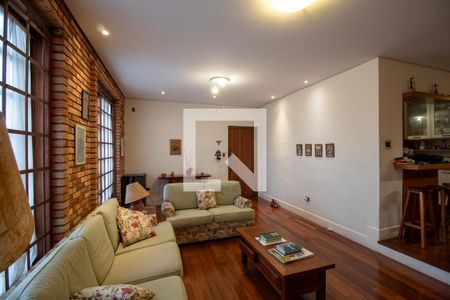 Sala de casa à venda com 3 quartos, 220m² em Conjunto Residencial Butanta, São Paulo