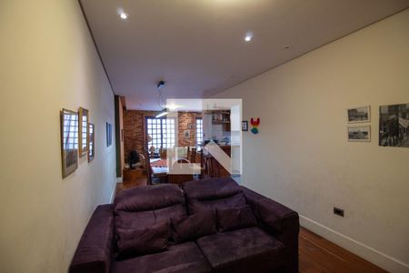 Sala de casa à venda com 3 quartos, 220m² em Conjunto Residencial Butanta, São Paulo