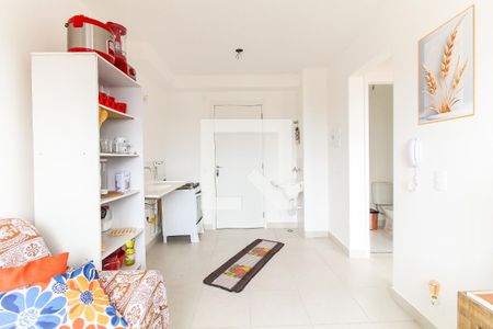 Sala/Cozinha de apartamento para alugar com 2 quartos, 33m² em Fazenda Aricanduva, São Paulo