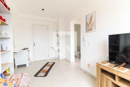 Sala/Cozinha de apartamento para alugar com 2 quartos, 33m² em Fazenda Aricanduva, São Paulo