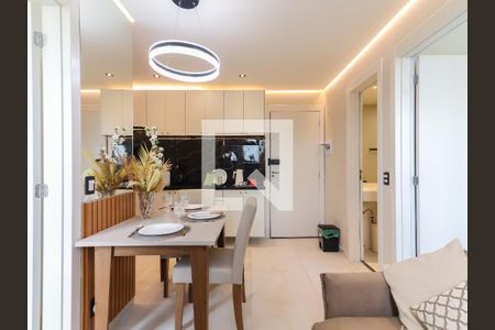Sala de apartamento para alugar com 2 quartos, 35m² em Jardim Peri Peri, São Paulo