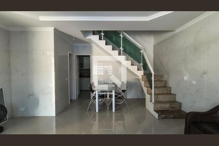 Sala de casa de condomínio à venda com 3 quartos, 231m² em Vargem Pequena, Rio de Janeiro