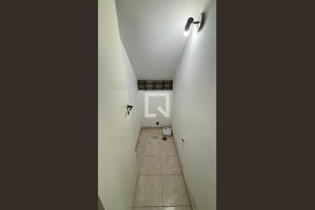 Lavabo de casa para alugar com 3 quartos, 229m² em Vila Alpina, Santo André