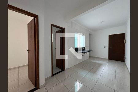 Sala de casa para alugar com 2 quartos, 80m² em Parque Gerassi, Santo André