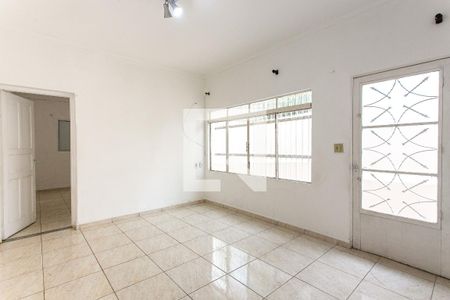 Sala de casa à venda com 3 quartos, 150m² em Vila Carrão, São Paulo