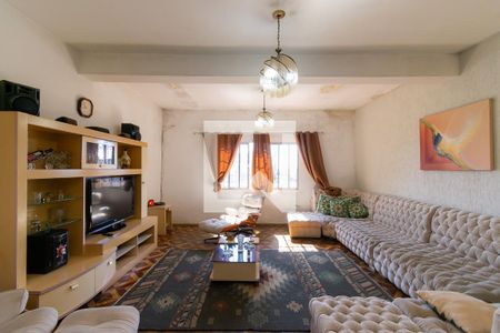 Casa 2 - Sala de casa à venda com 6 quartos, 200m² em Parque dos Bancários, São Paulo