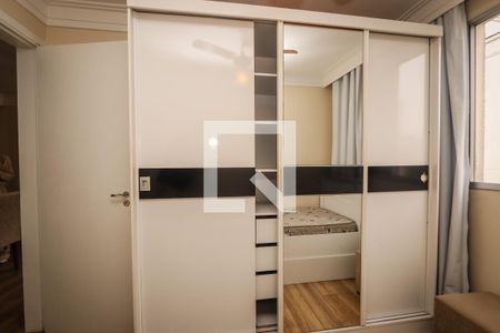 Quarto 2 de apartamento para alugar com 2 quartos, 47m² em Parque Munhoz, São Paulo