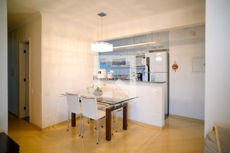 Sala de apartamento à venda com 3 quartos, 75m² em Vila Gumercindo, São Paulo